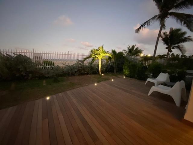 Princess Mahault - Beachfront - Orient Bay - Luxury Apartment 外观 照片